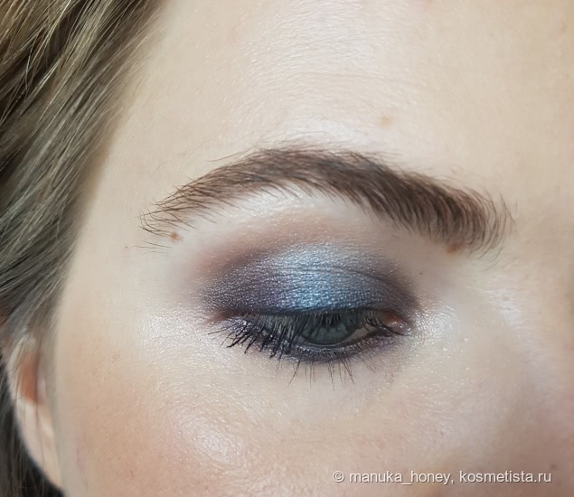 Палитра теней Tarte Limited-Edition Color Vibes Amazonian Clay Eyeshadow Palette