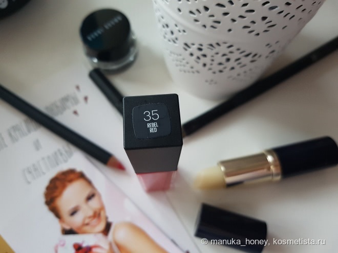 Помада Maybelline Vivid Matte Liquid в оттенке 35 Rebel Red