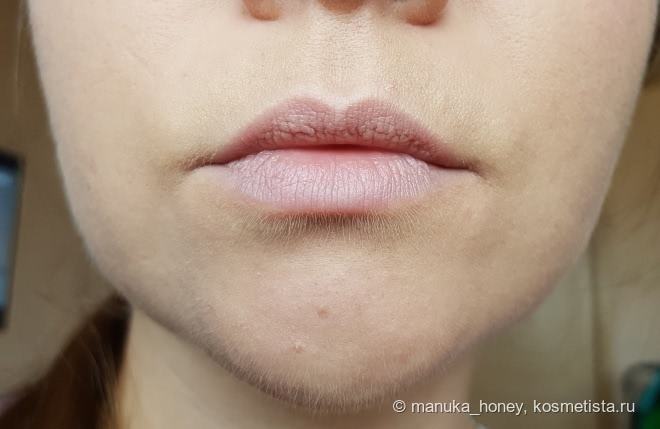 Помада Maybelline Vivid Matte Liquid в оттенке 35 Rebel Red