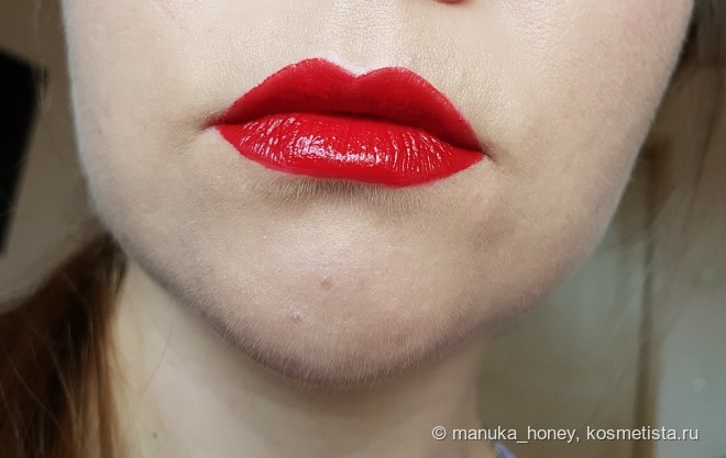 Помада Maybelline Vivid Matte Liquid в оттенке 35 Rebel Red