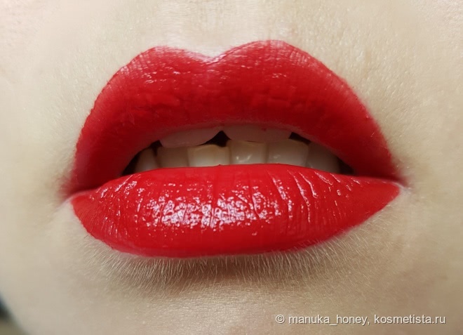 Помада Maybelline Vivid Matte Liquid в оттенке 35 Rebel Red