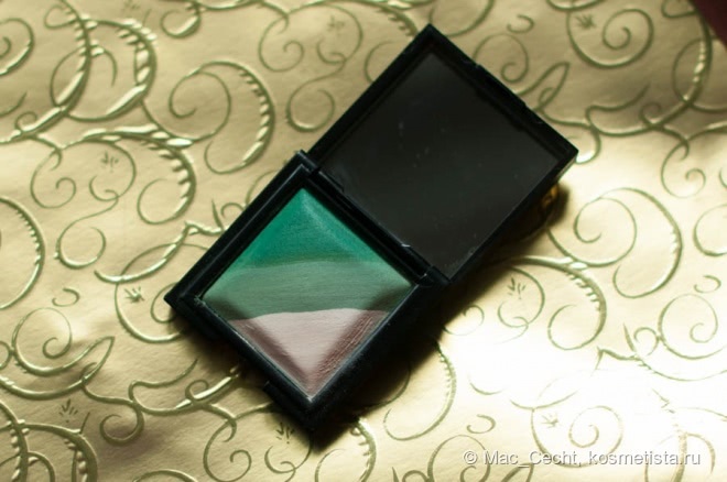 Немного тщеславия от Nouba Earthly Paradise Tre eyeshadow trio в оттенке 1 Vanity