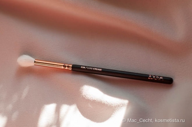 In brushes we trust: набор кистей Rose Golden Complete Eye Set в цвете “Romantic Copper” от Zoeva