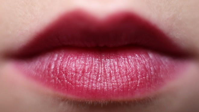 Flormar Revolution lipstick R17 Deep Bordeaux