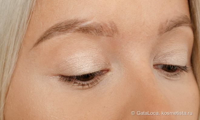 Блестящие смоки с тенями Colourpop