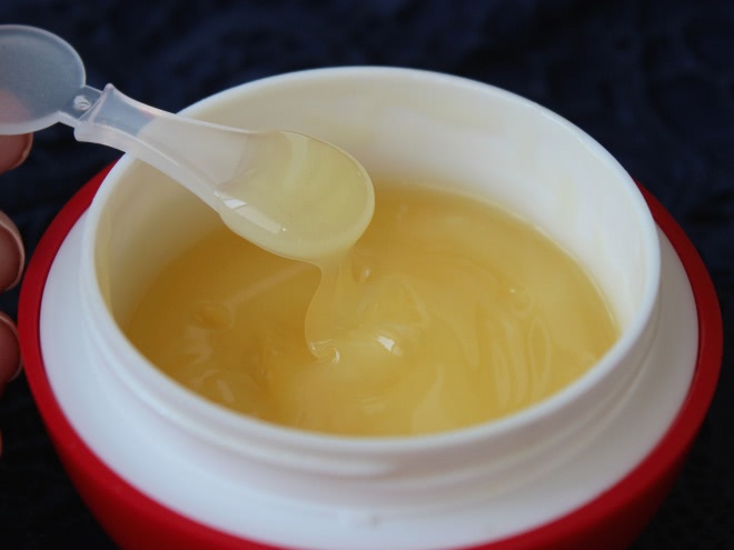 Потрясающий крем с потрясающим запахом Tony Moly Red Apple Tox Honey Сream