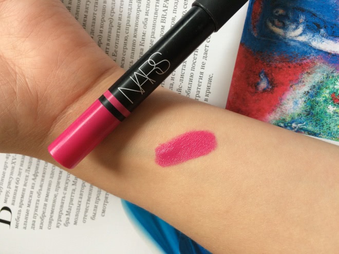 Она сумасшедшая, но она моя: помада Nars в оттенке YU