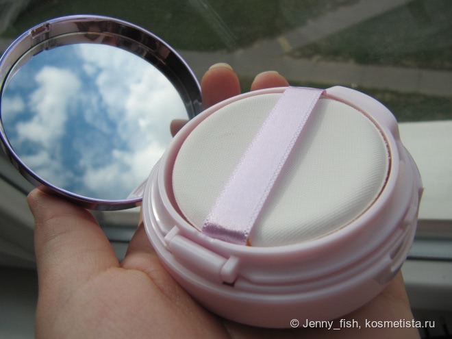Интересная штучка от L'Oréal - Nude Magique Cushion