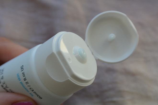 Крем Christina Azulene Moisture Cream With Vitamins A, E & HA с азуленом, эластином и коллагеном