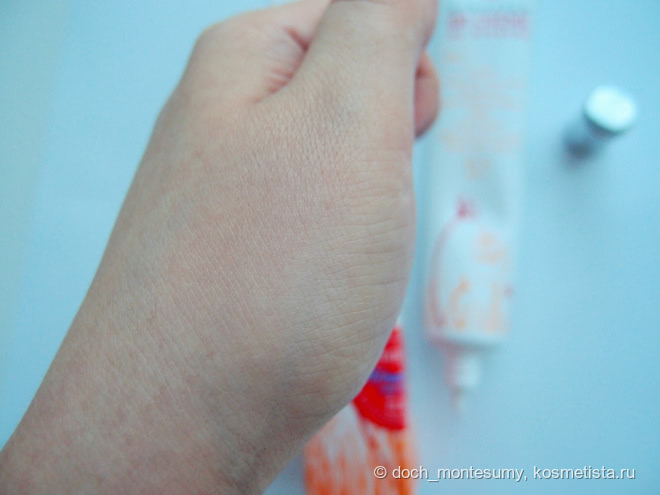 В обзоре бестселлер Erborian bb cream au ginseng, получивший награды «Лучший Вв-Крем» и «Лучший дневной крем». Фото
