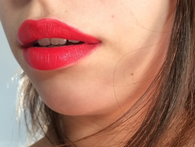 И снова красный! Clio Lipnicure Glass