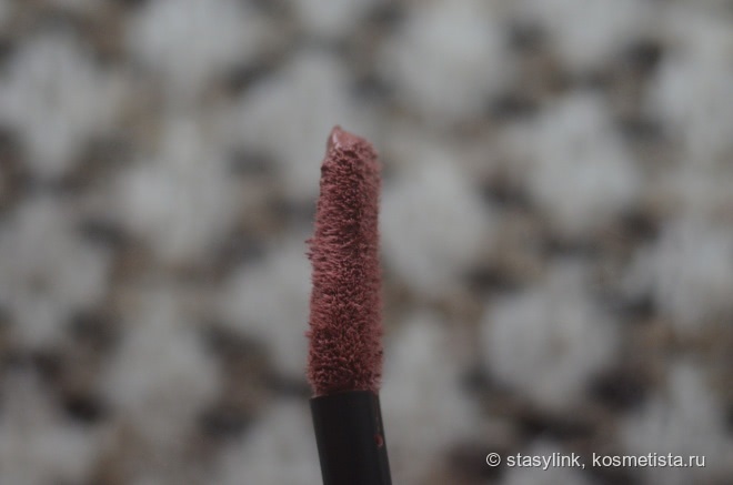Nyx Liquid Suede в оттенке Soft-Spoken