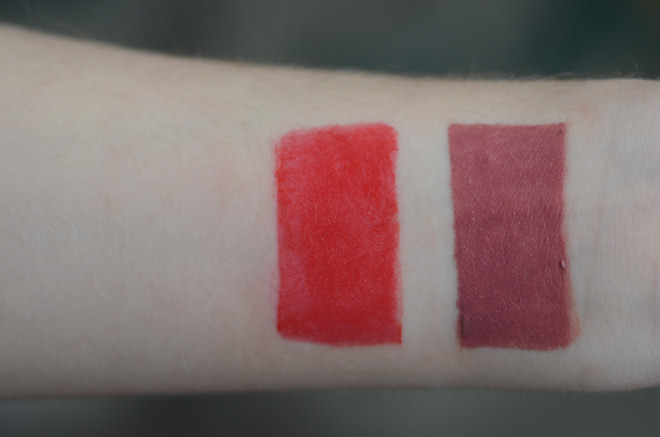 День и ночь с Essence Longlasting Lipstick 02 All You Need Is Red и 06 Barely There