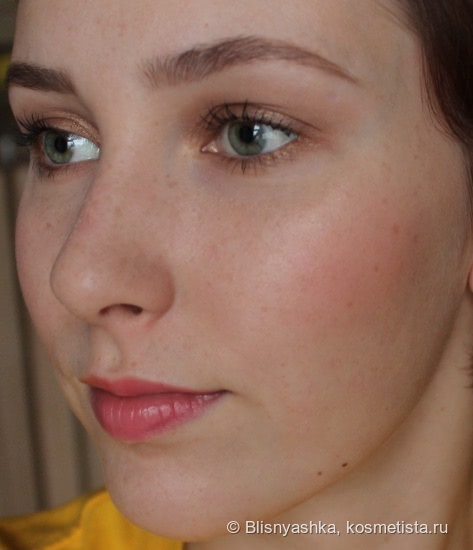 Компактные румяна Clinique Cheek Pop Peach Pop