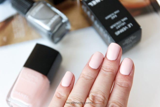 Chanel Le Vernis #520 Liquid Mirror и #542 Pink Rubber