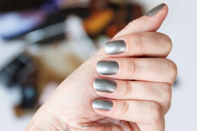 Chanel Le Vernis #520 Liquid Mirror и #542 Pink Rubber
