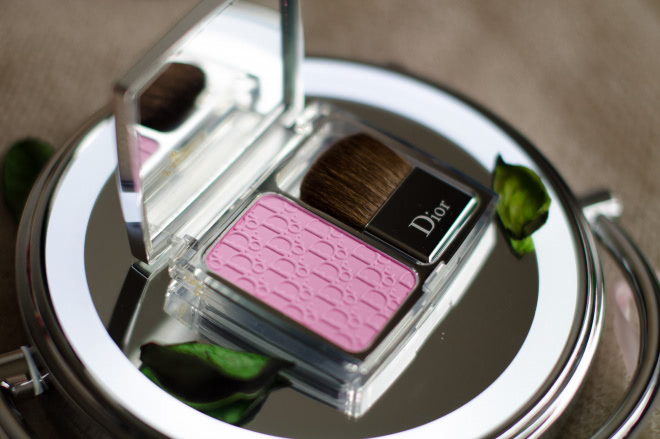Go Pink! — с Dior Healthy Glow Awakening Blush и Dior Addict Fluid Stick #479
