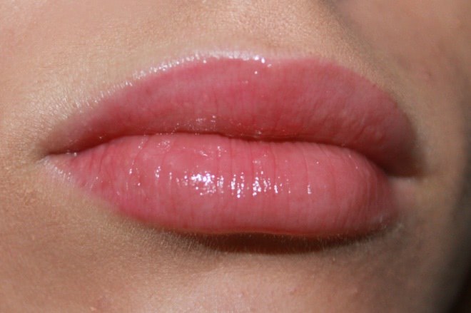 Блеск для губ с эффектом увеличения Artdeco Hydra Lip Booster 55