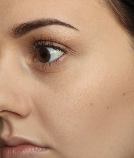 Очаровательный Dior Diorskin Nude Air Luminizer Powder 001