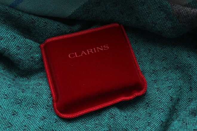 Пудра для сумочки Clarins Ever Matte Shine Control Mineral Powder Compact #00 Transparent opale