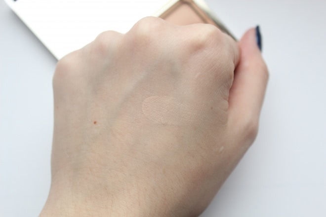 Пудра для сумочки Clarins Ever Matte Shine Control Mineral Powder Compact #00 Transparent opale
