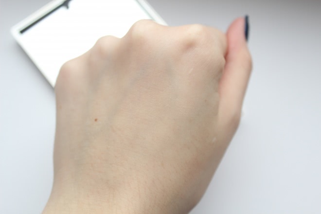 Пудра для сумочки Clarins Ever Matte Shine Control Mineral Powder Compact #00 Transparent opale