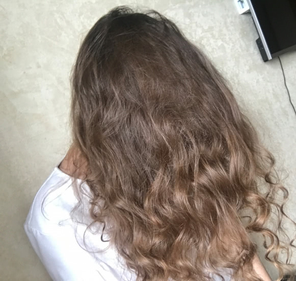 Gisou honey infused hair oil by Negin Mirsalehi