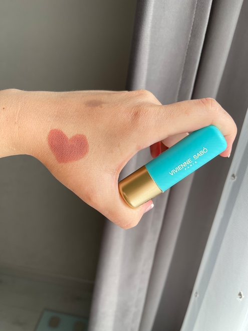 Увлажняющая губная помада Vivienne Sabo Nude Createur 03 Отзывы