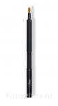 Кисть Dior Backstage Brushes Professional Finish Lip Brush №31