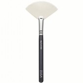 Кисть Zoeva 129 Luxe Fan Brush