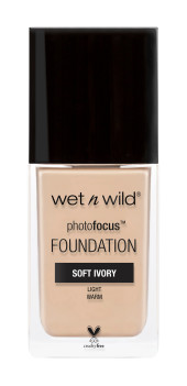 Легкое тональное средство Wet N Wild Photofocus Foundation