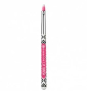 Кисть Essence Lip Brush