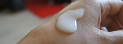 Погладь меня! Или моя борьба с непослушными волосами при помощи Matrix Total Results Sleek Shampoo