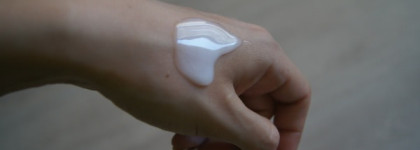 Погладь меня! Или моя борьба с непослушными волосами при помощи Matrix Total Results Sleek Shampoo