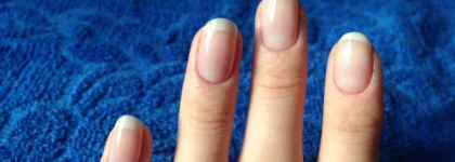 Для самых нежных натур лак  Essence colour & go #104 sweet as candy