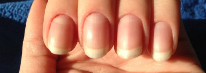 Для самых нежных натур лак  Essence colour & go #104 sweet as candy