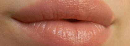 Три сестрички Dior Addict Lipstick Vibrant Color Spectacular Shine: Tailleur Bar, Rose Shocking и Arty