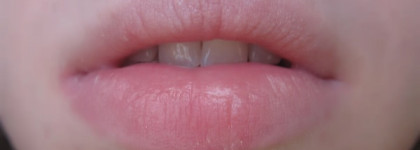 Добавь голографии с Inglot AMC Lip Gloss 541