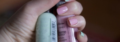 Маленькие помощники весны Sally Hansen Xtreme Wear #83 First Blush и #340 Mint Sorbet