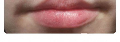 Essence lipstick #02 sparkling romance