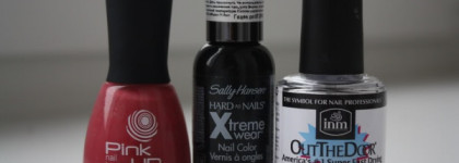 Двухцветный маникюр с помощью Sally Hansen "370 Black Out" + Pink Up "09 Pink" + стемпинг от Konad