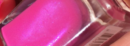 "Think Pink", или как объединились лак для ногтей и парфюм, и что из этого вышло