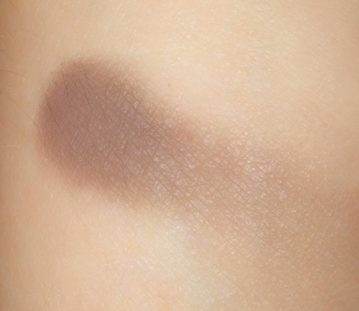Пигмент Star Powder и тени Make Up For Ever