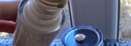 Тональный крем Revlon colorstay foundation for normal/dry skin 110 Ivory - маскировка без воспалений и жирного блеска