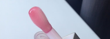 Масло для губ Clarins Eclat Minute Huile Confort Levres 02 из весенней коллекции 2015