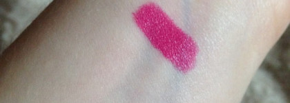 Карандаш-помада для губ от H&M Lip pen в оттенках Passionata Pink и Love That Pink