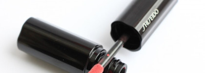 Мы - кораллы...Принцы моря и принцессы океана: лаки для губ Smashbox Be Legendary Long Wear Lip Lacquer Coral и Shiseido Lacquer Rouge RD 314 Deep coral