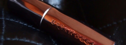 Помада что надо! Urban Decay Revolution Lipstick "69"