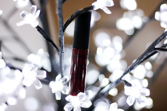 Две матовых красотки NYX Soft Matte Lip Cream в оттенках Monte carlo и Cannes