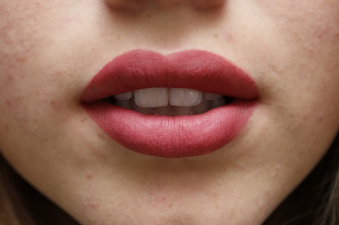 Две матовых красотки NYX Soft Matte Lip Cream в оттенках Monte carlo и Cannes